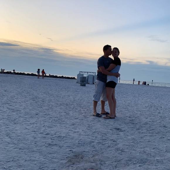 Meet your Posher, Jessica - Picture 1 of 1